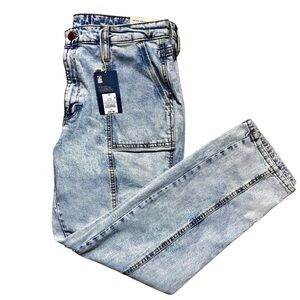 NWT Universal Thread Women Denim Jeans Blue High-Rise Slim Straight 14/32R Waist